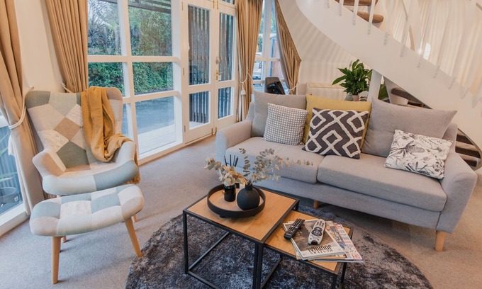 Burnside House | Gateway to the Southern Alps