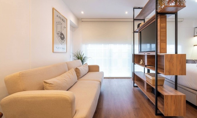 Santa Cruz Apartment | Geko : Nuru Loft in Miraflores w/balcony