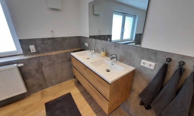 Guenzburg Apartment | Gemütliche Ferienwohnung für bis zu 6 Personen