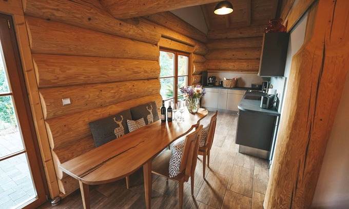 Grafengehaig Apartment | Gemütliches Ferienhaus mit Faßsauna und Terrasse