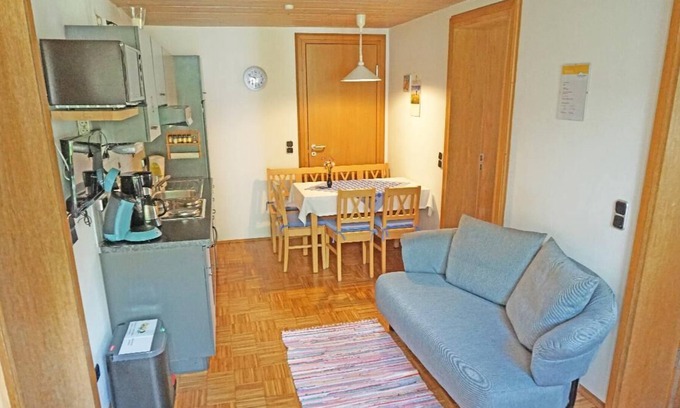 Wiesenfelden Apartment | Gemütliches Feriendomizil (45qm) mit separatem Eingang und Liegewiese