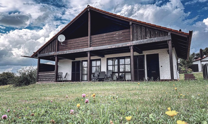 Renholding Apartment | Gemütliches Ferienhaus mit Garten und Terrasse