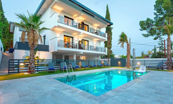 Distrito Norte Sierra Apartment | Genteel Home Arruzafa