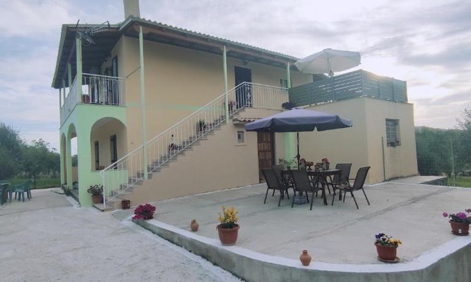 Dafnata House | GEORGE'S HOUSE