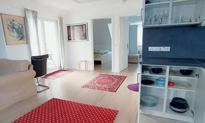 Blankenese Apartment | Gesamte Unterkunft: Neue Eigentumswohnung · Gastgeber:in ist Tanmaya