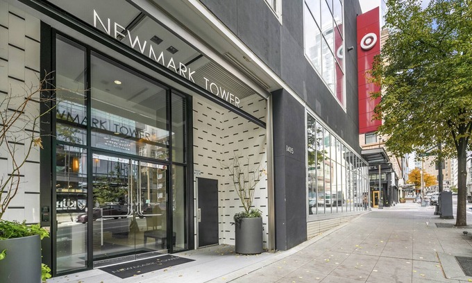 Downtown Seattle Condo | Get a Bird's Eye View Then Delve In