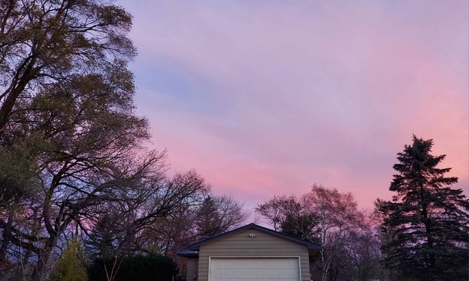 Wheatland House | Get lost from the hustle. Peaceful nature, country living at its finest.