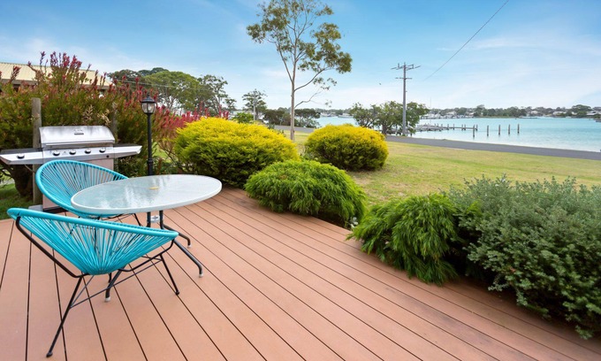 Raymond Island House | Getaway - A getaway with stunning water views, open-plan living & fireplace