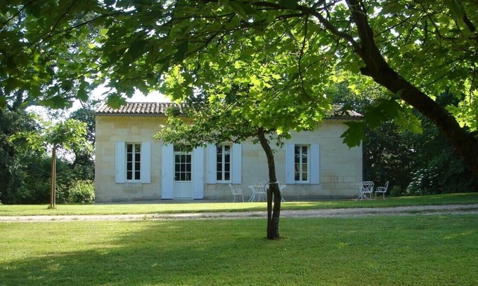 Puisseguin House | Gite DU Chateau Guibeau