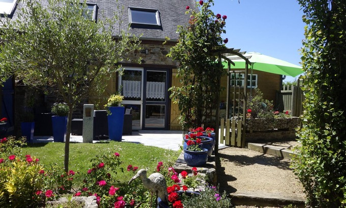 Lezardrieux House | GITE DU PECHEUR IN THE HEART OF THE PRESQU'ILE DE LEZARDRIEUX NEAR PAIMPOL BREHAT