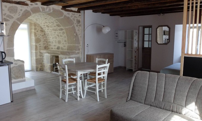 Sousceyrac Apartment | gite sur la Colline" Le Cosy"
