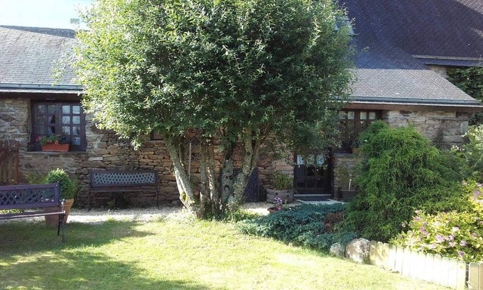 Camors Cottage | Gites de Camors - Wren's Nest Sleeps 2 (1 Bedroom)