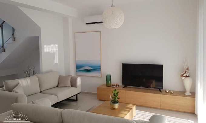 Ishem Villa | Gjiri i Lalzit - Vila Savita - Perla Resort