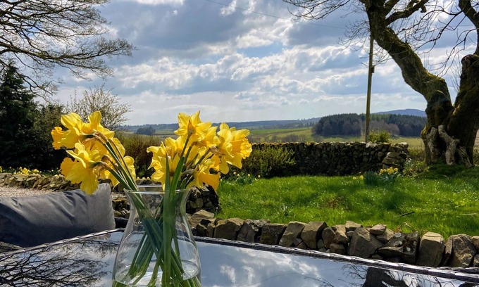 Saint John's Town of Dalry Cottage | Glaisters Farmhouse - a house that sleeps 8 guests in 4 bedrooms