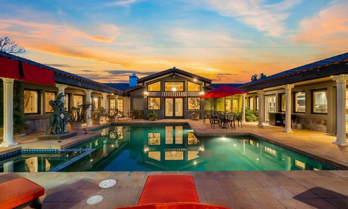 Temecula Villa | Glamorous Getty Villa of Wine Country