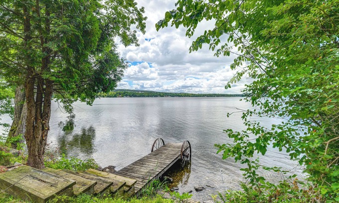 Franklin Cabin | Glamping Getaway at Lake Carmi Cabin!