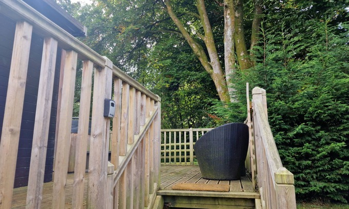 Llanfair Caereinion Cabin | Glamping Hut - Riverside 1