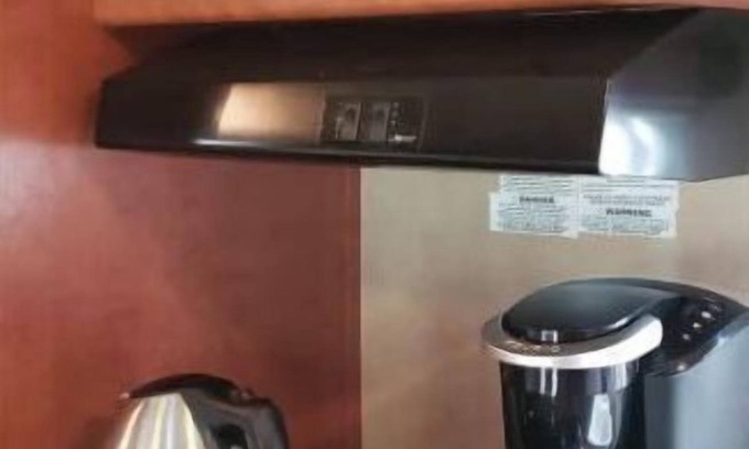 Midland House | "Glamping In The Beautiful Pacific Northwest"