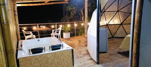 El Colegio Ski Chalet | Glamping Magia de la Montaña