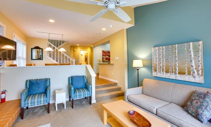 Maple City Apartment | Glen Arbor Vacation Rental with Views of Lake!