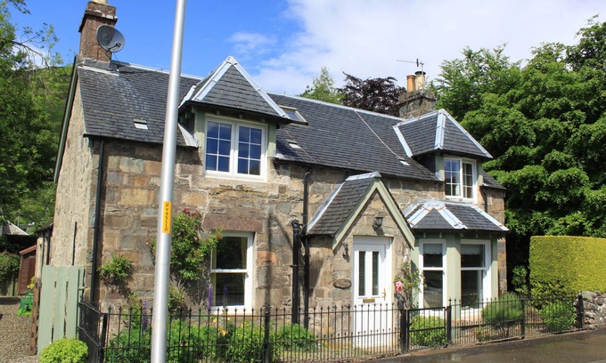 St Fillans Cottage | Glenalbyn Cottage