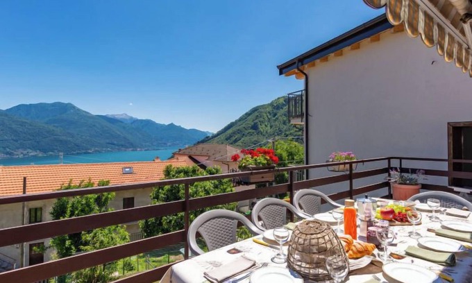 Stazzona House | Glicine by Interhome