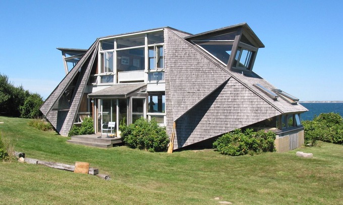 Aquinnah House | Glorious Water View, private beach