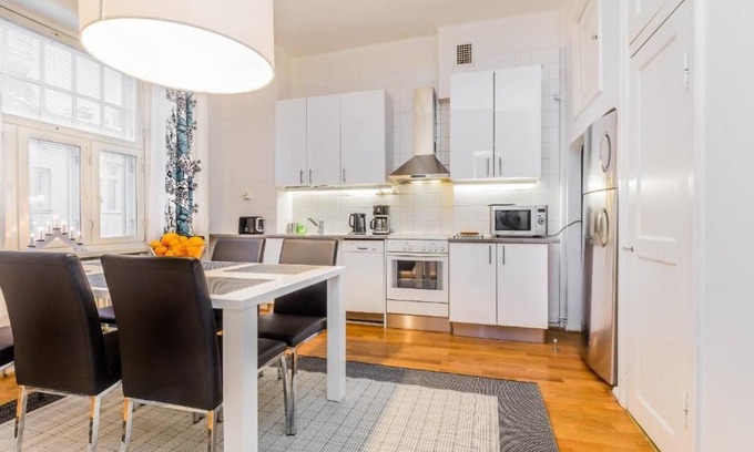 Kluuvi Apartment | Go Happy Home Apartment Mikonkatu 18 2