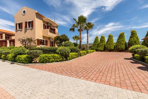 Nopigia Villa | Gold Crest Home in Drapanias beach, Nopigia