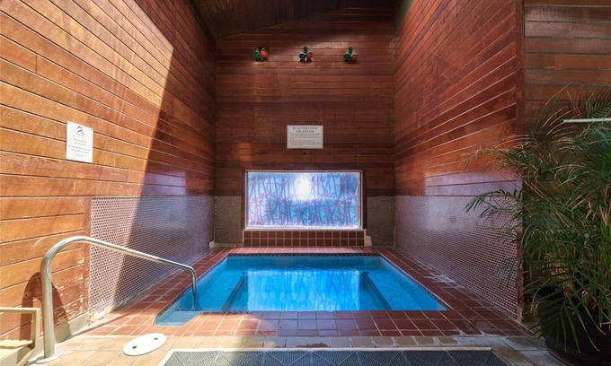 Golden House | Golden Condo with Pool, Gym and Hot Tub - Near Hiking Trails and Light Rail