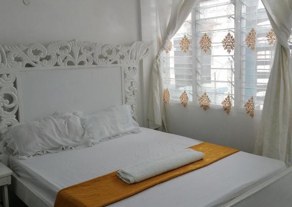 Tangana Apartment | Golden Nest