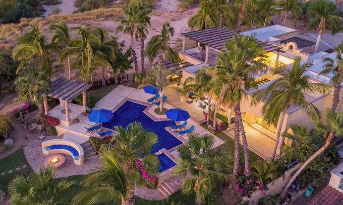 San Jose del Cabo House | GOLFERS PARADISE! 4 BR LUXURY VILLA WITH AMAZING OCEAN VIEWS ON CABO REAL COURSE