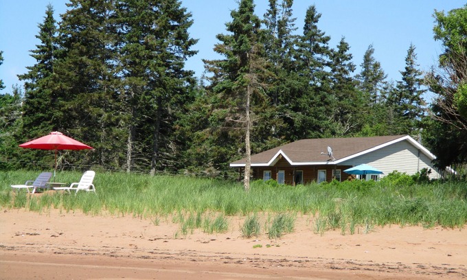 Wood Islands Cottage | Good Vibes Happen On The Tides