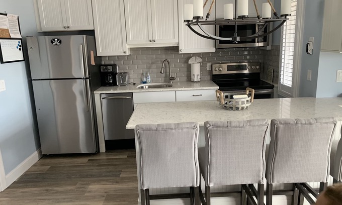 Montauk Condo | Gorgeous 1 Bedroom, 1 Bathroom Condo Across from the Beach