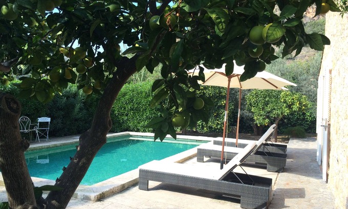 Soller House | Gorgeous 2 Bed Cottage with Pool, Lemon Grove and Mountain Views In Sóller.