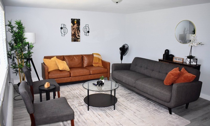 New Britain Apartment | Gorgeous 3-bedroom apartment in New Britain with WiFi, AC