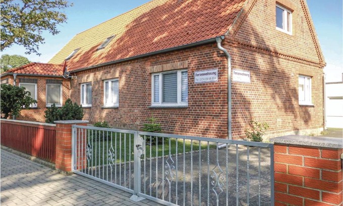 Lubtheen Apartment | Gorgeous Apartment In Lübtheen-Garlitz