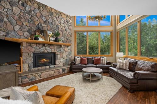 Lutsen House | Gorgeous Executive Lutsen Townhome - Ski-in Ski-out, Pool, Hot Tub, Hiking, Biking, campfires and more!
