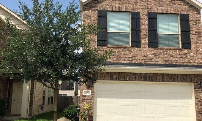 Bammel House | Gorgeous home 20 mins away from IAH George Bush Airport