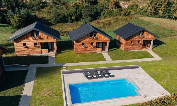 Slunj House | Gorgeous home in Slunj with WiFi