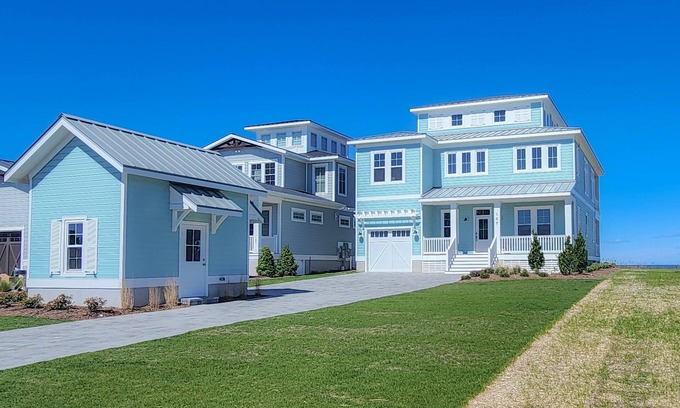 Cape Charles House | Gorgeous New 5 BDR, 4 BA Beach Home With Tower Outlook Suite!