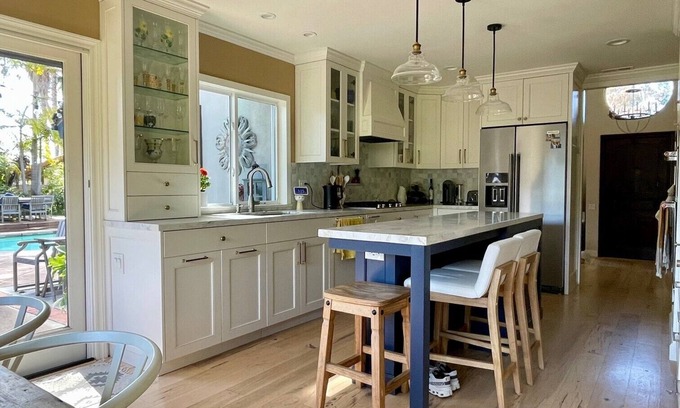 Solana Beach House | Gorgeous Solana Beach 3bd/3ba with pool and golf course view