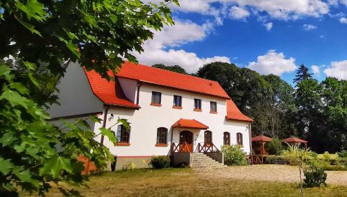 Zalom House | Gospodarstwo nad jeziorem