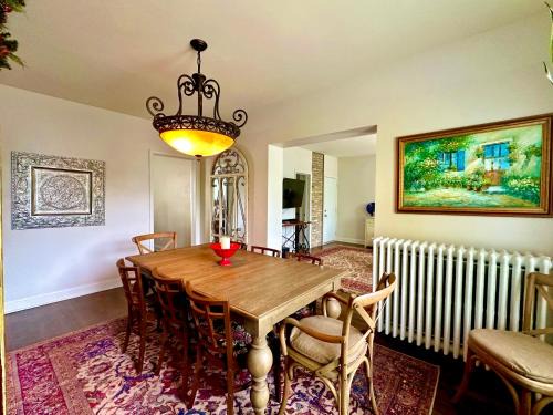 Port Washington Apartment | Grace Adventure House, Walk to Port, Shops, Beach