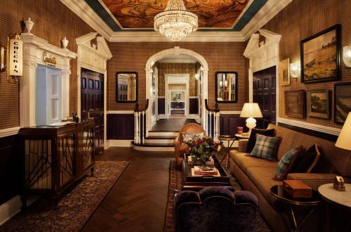 Evanston Hotel | Graduate by Hilton Evanston