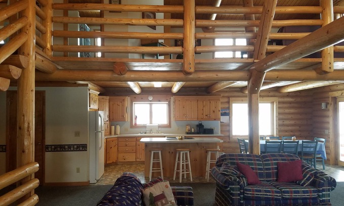 North Logan Cabin | Grammy's Log Cabin Mountain Views