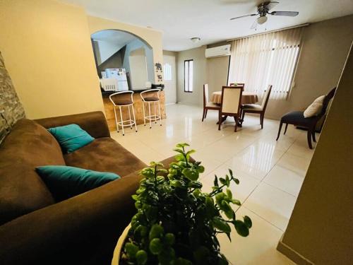 Cooperativa Empleados Consejo Provincial Apartment | Gran Suite Junto Al San Marino Mall