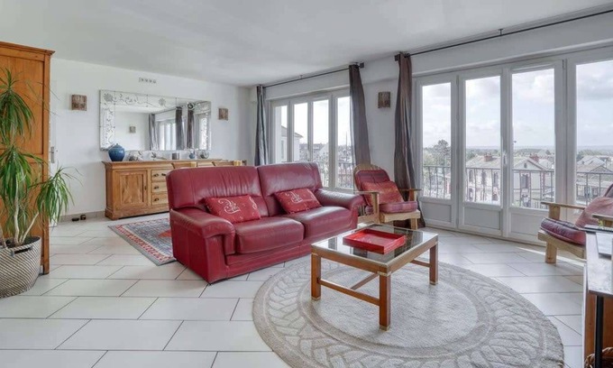 La Frette-sur-Seine Apartment | Grand Appart hyper centre 5pers Terrasse parking