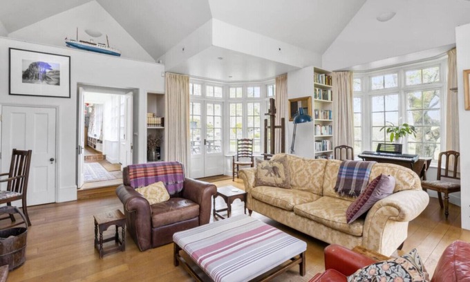 Clayton House | Grand Historic House at the foot of the hills overlooking lush countryside.