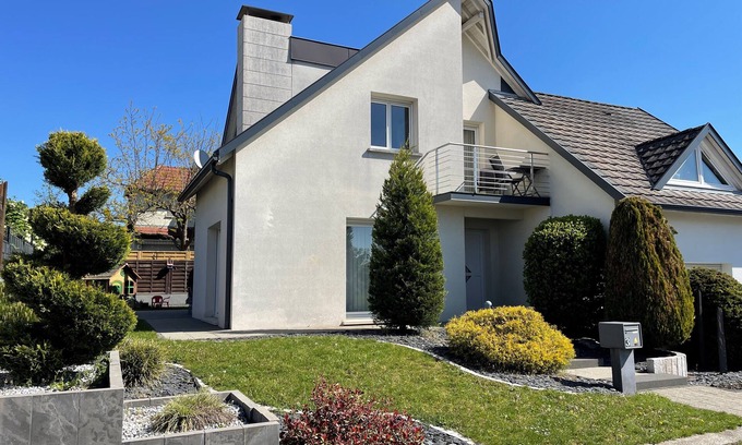 Brumath Villa | Grande et Belle Villa aux Portes de Strasbourg et des Vosges du Nord